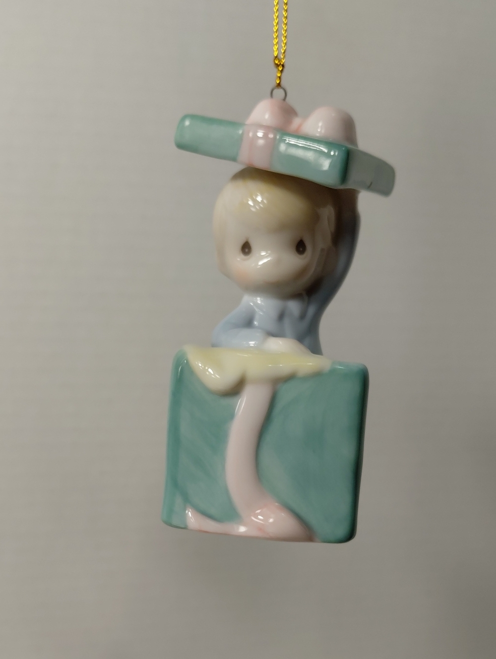 2001 Precious Moment Child In Present Box Ornament
